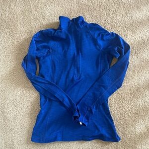 Women's under Armor Blue Long Sleeve Top